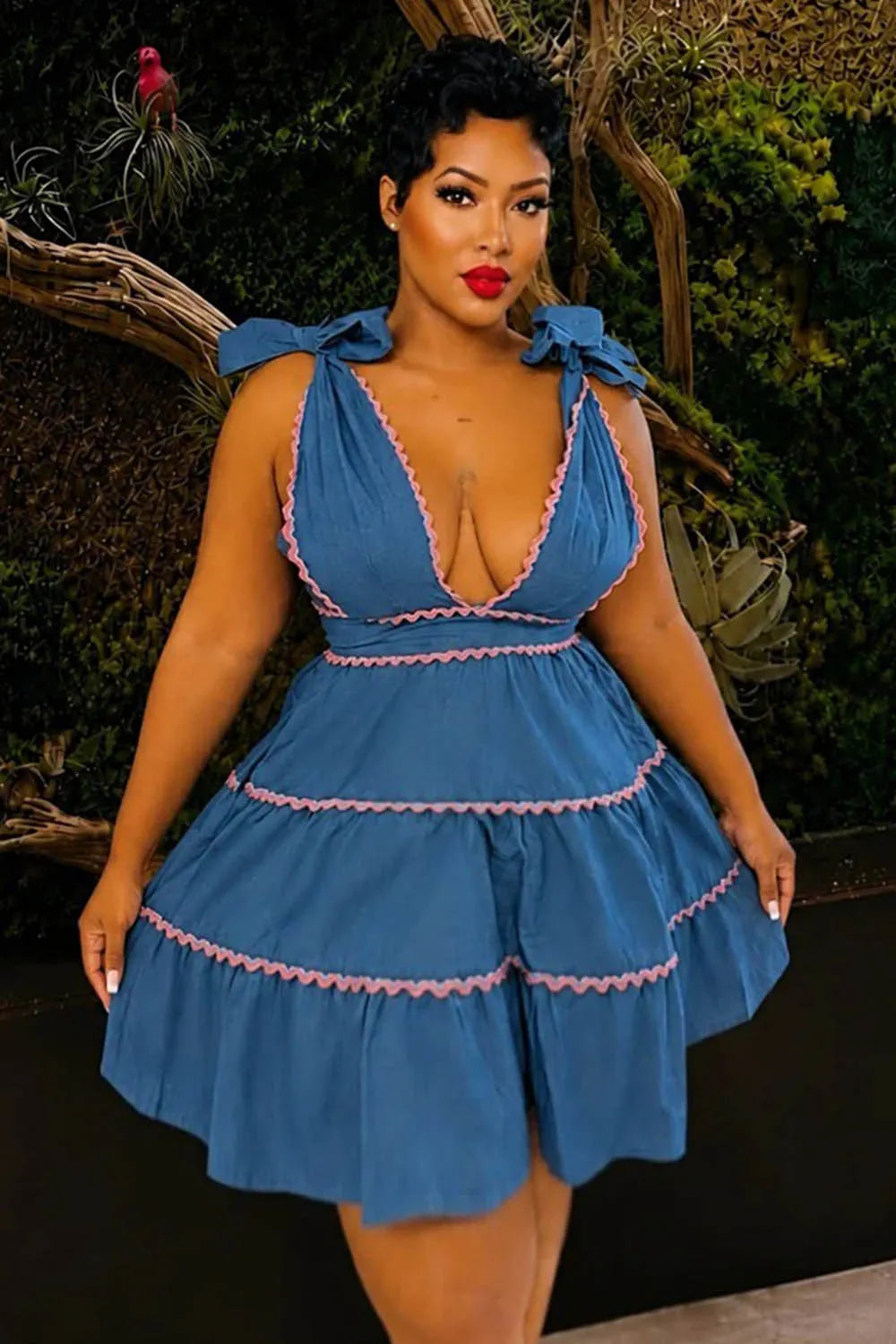 Bowknot Straps V Neck Contrasting Lace Mini Dresses-Blue