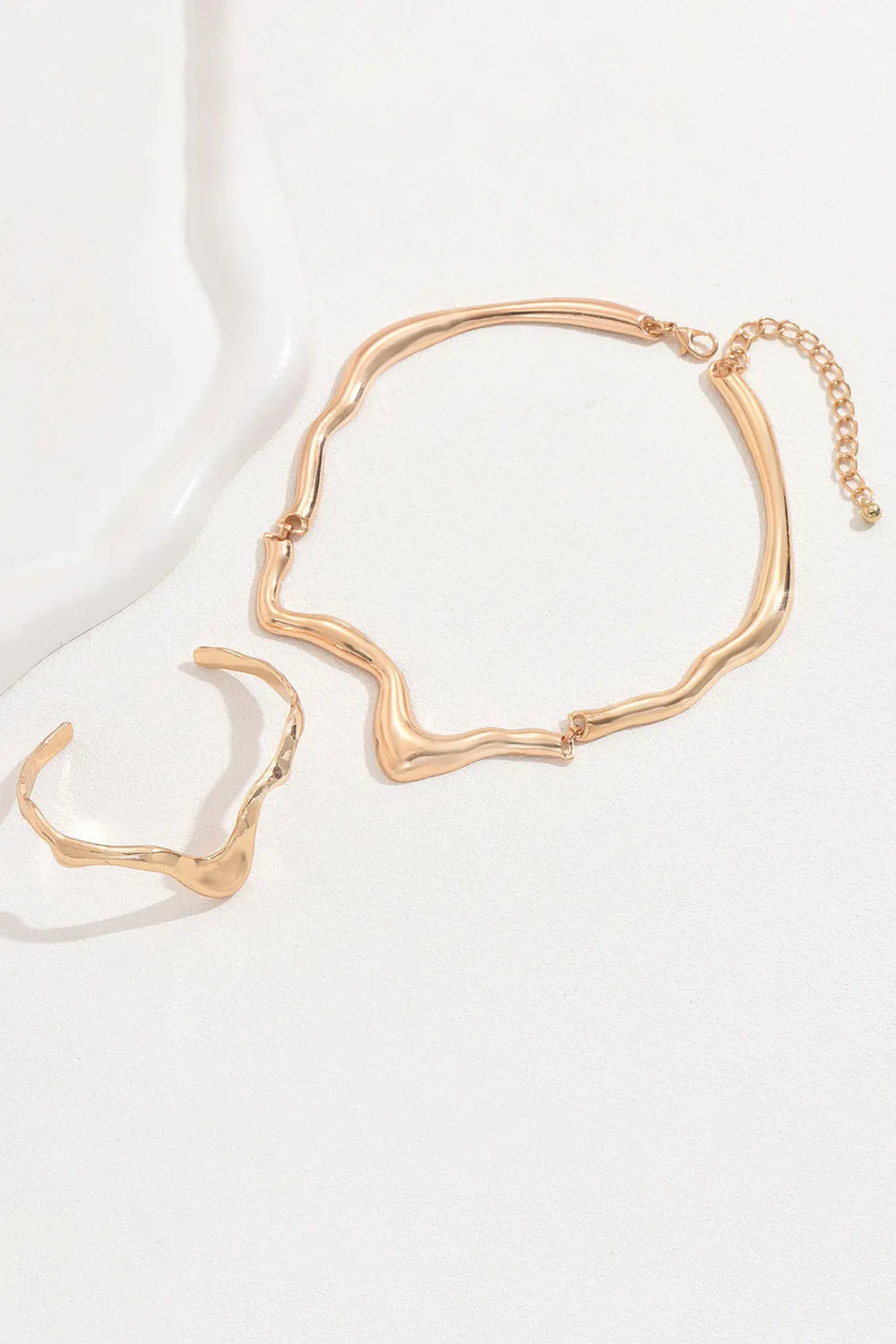 Metallic Sheen Irregular Geometric Choker Necklace Open Bracelet Jewelry Set