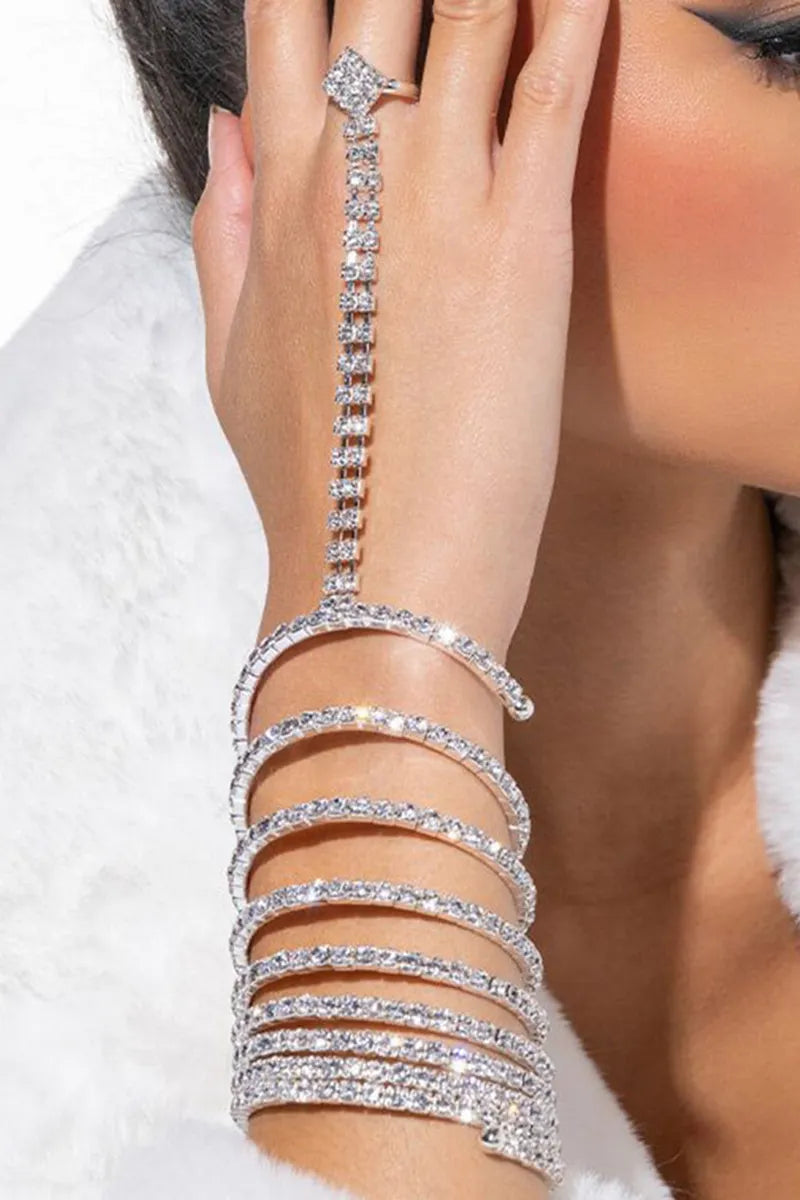 Fashionable Multi-Layer Rhinestone Finger Linked Bracelet