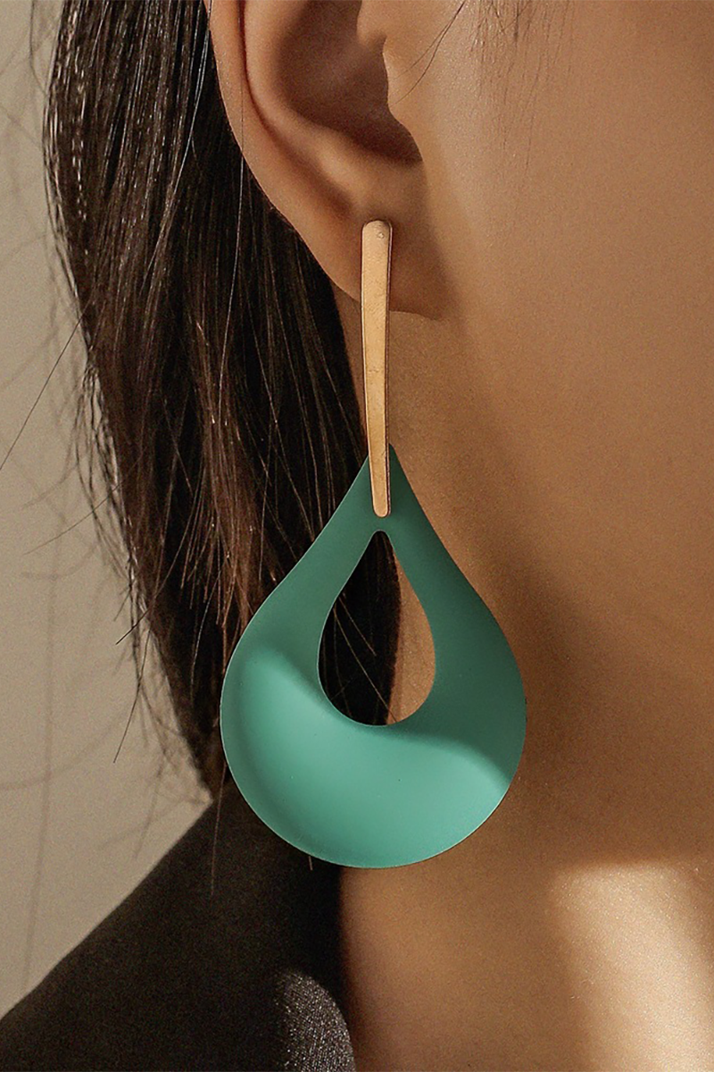 Cutout Drop-Shaped Fashionable Dangle Earrings