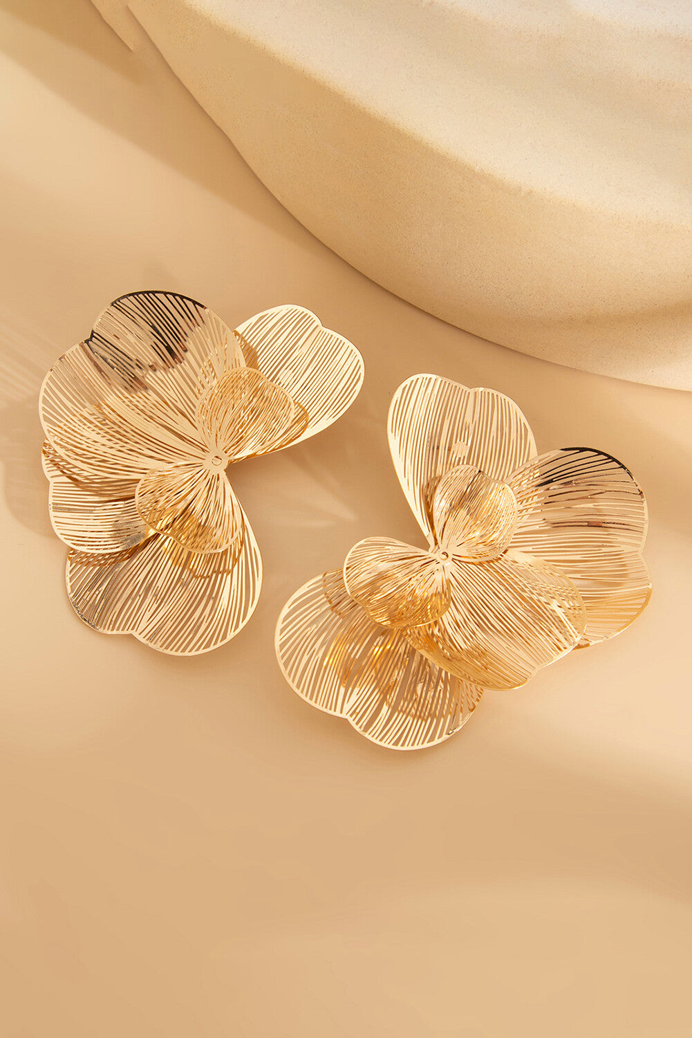 Ginkgo Leaf Design Fashionable Stud Earrings