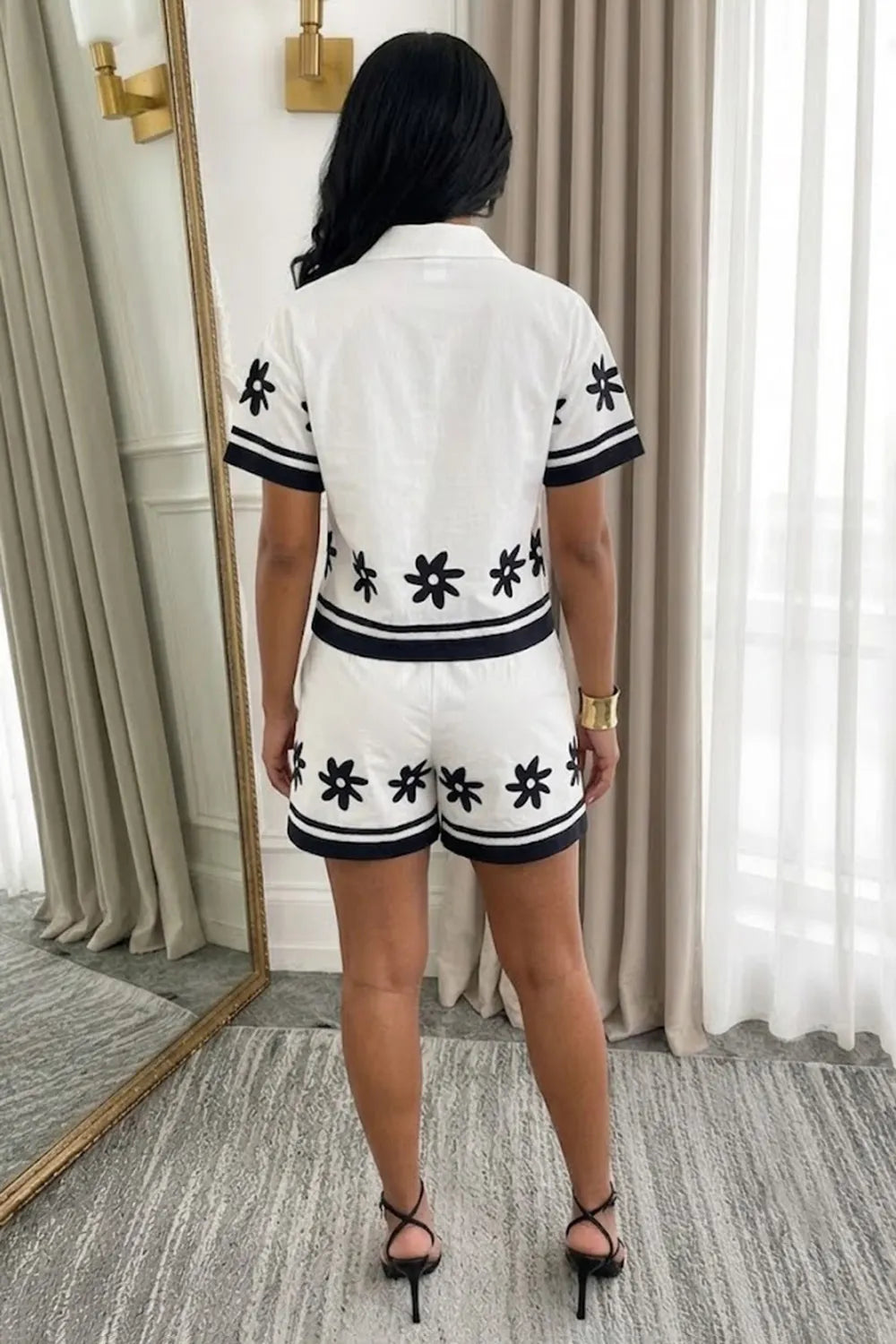 Collar Contrast Floral Print Top Drawstring Shorts 2pcs Set-White
