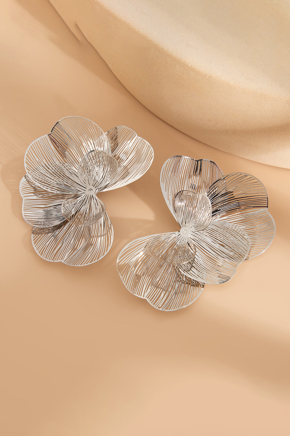 Ginkgo Leaf Design Fashionable Stud Earrings