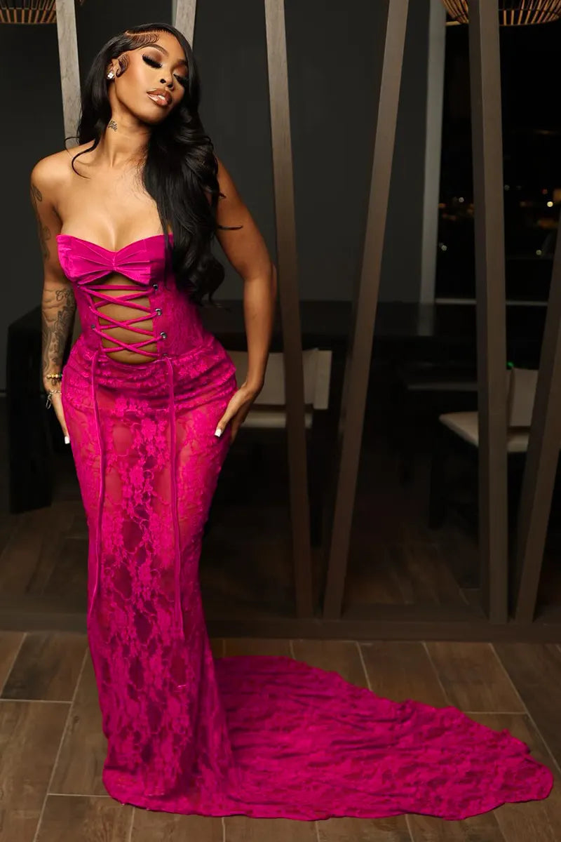 Cutout Front Lace Up Strapless Slim Fit Mermaid Hem Lace Maxi Dresses-Red