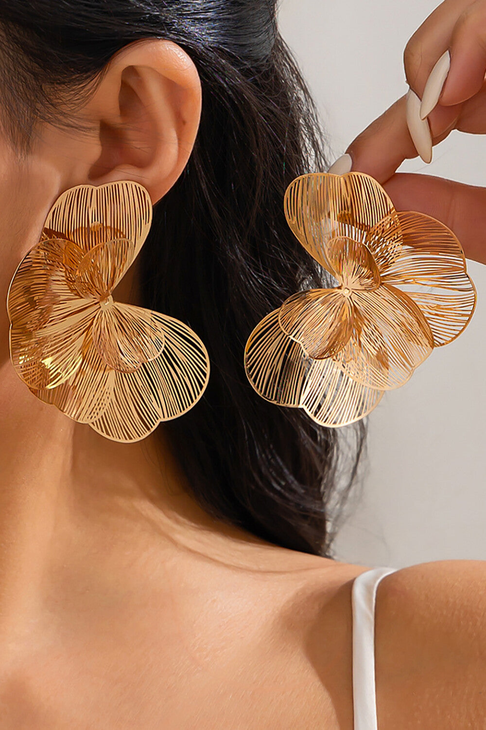Ginkgo Leaf Design Fashionable Stud Earrings