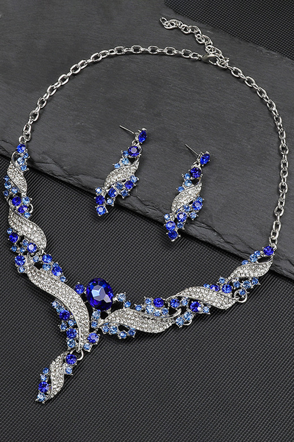 Vintage Inlaid Rhinestones Necklace Dangle Earrings Jewelry Set